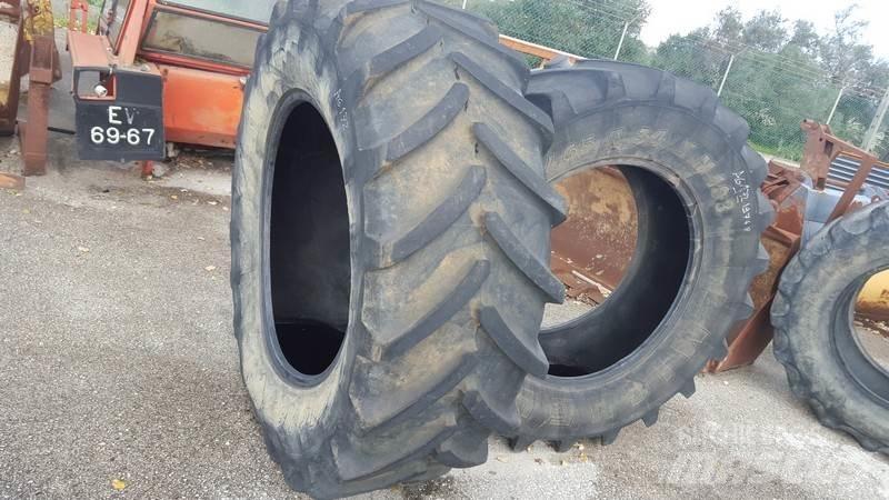 Pneus 540/65R34 Banden, wielen en velgen