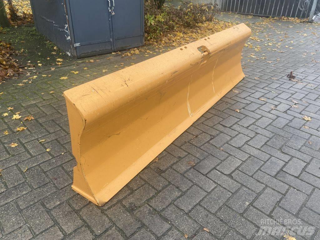 CASE DOZER BLADE Bladen