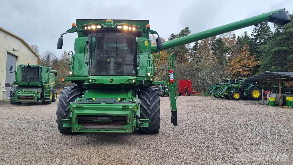John Deere T670i Maaidorsmachines