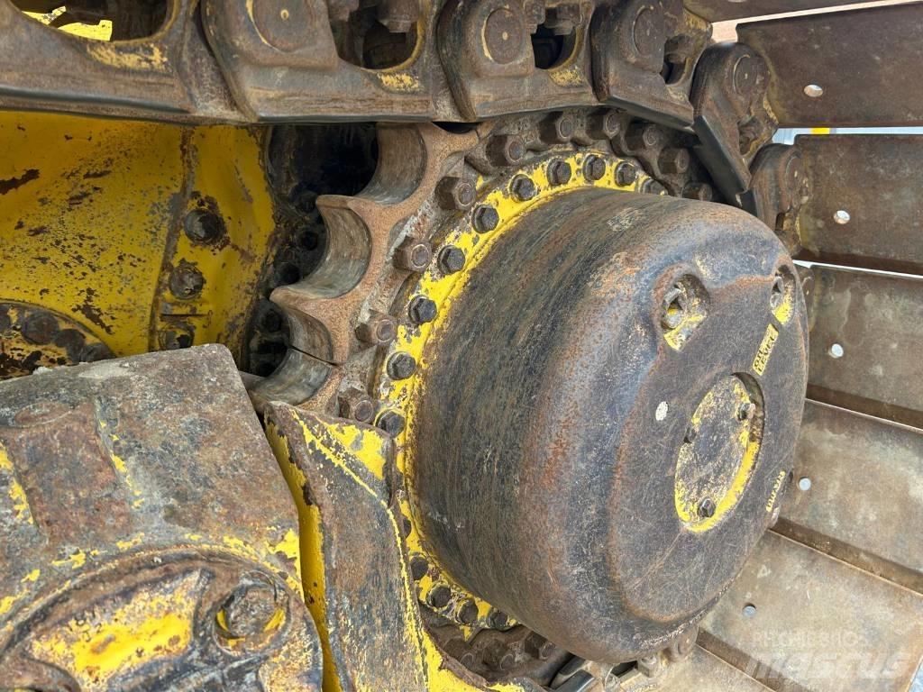 Komatsu D 65 WX-18 Rupsdozers