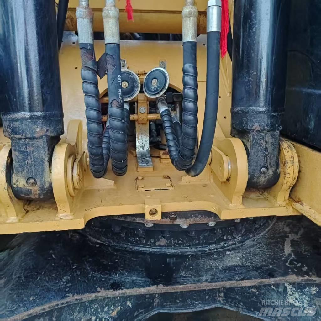 CAT 313 D Rupsgraafmachines