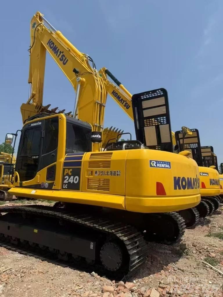 Komatsu 240LC-8 Rupsgraafmachines