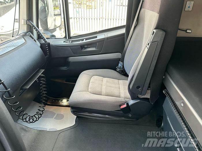 Iveco AS440E48 Trekkers