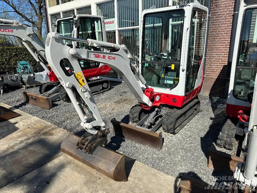 Takeuchi TB 216 A Minigraafmachines < 7t