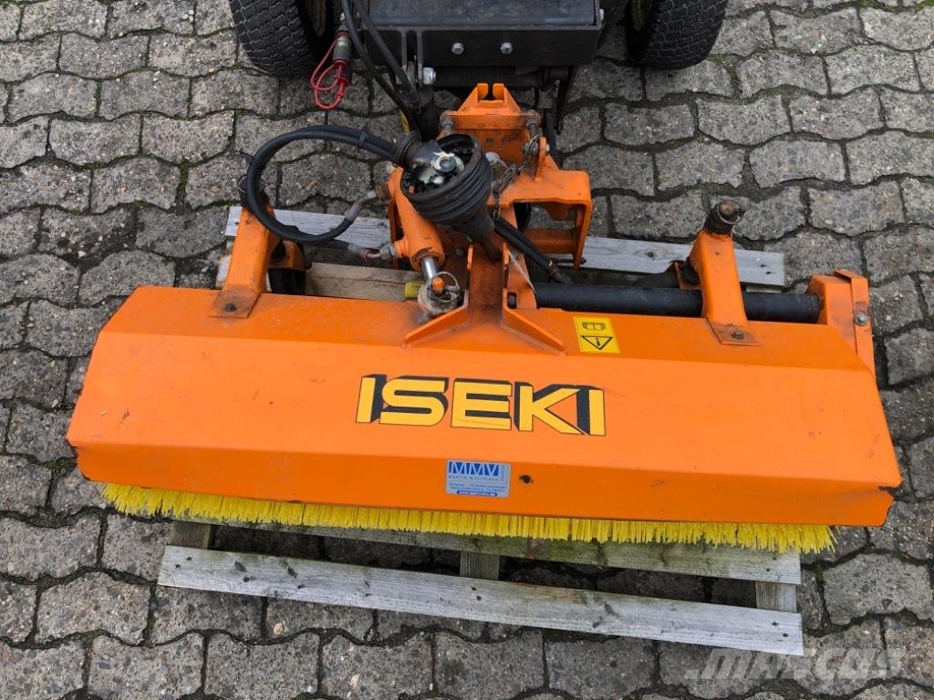 Iseki KL 110 Veegmachines