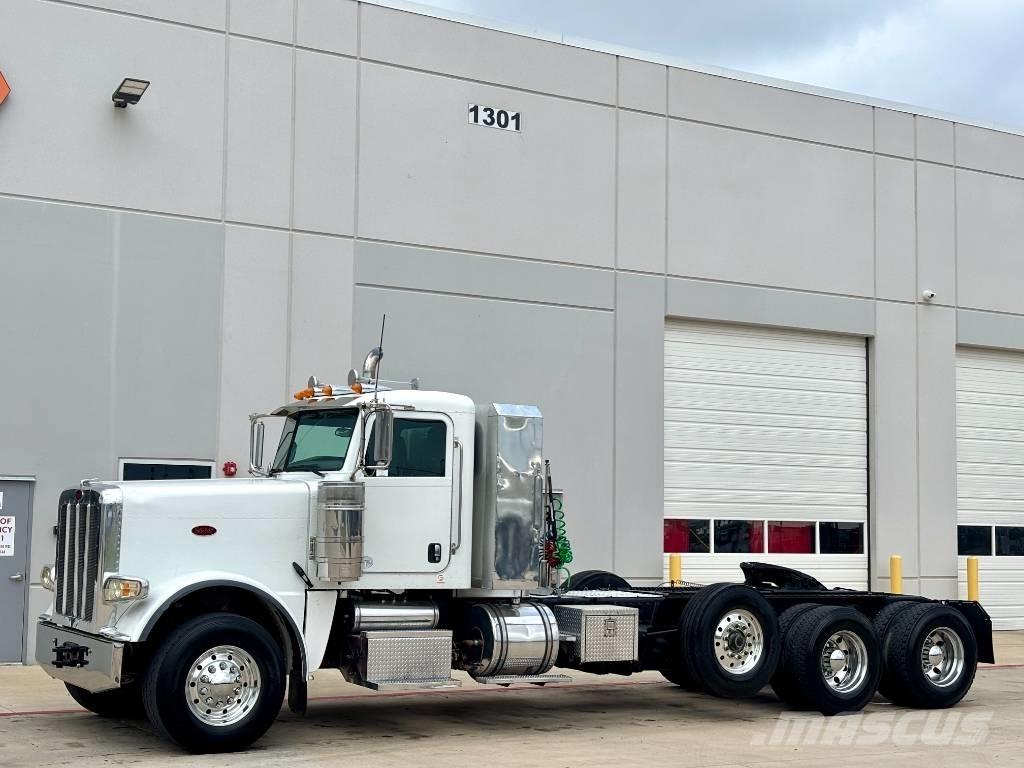 Peterbilt 388 Trekkers
