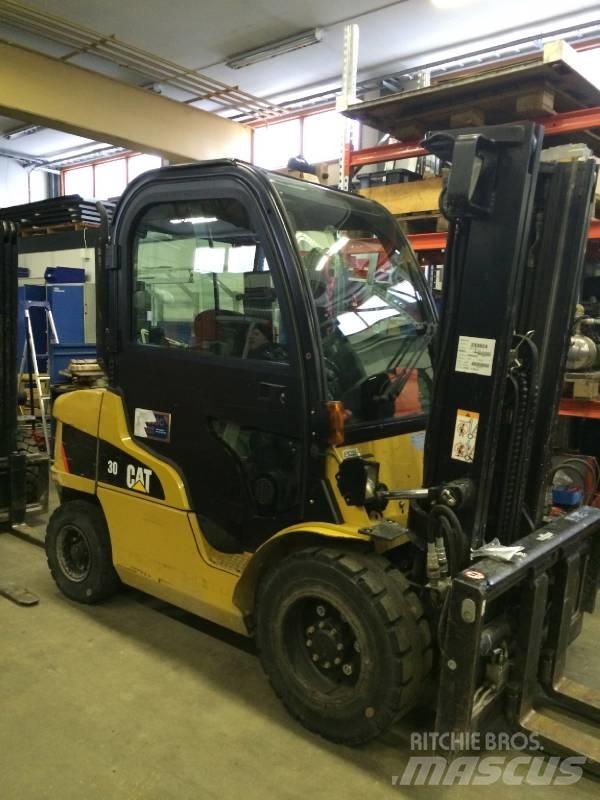 CAT DP30N Diesel heftrucks