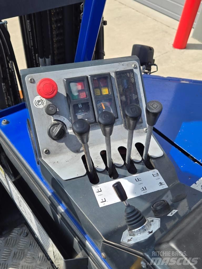 Combilift C 6000 Reachtruck voor hoog niveau