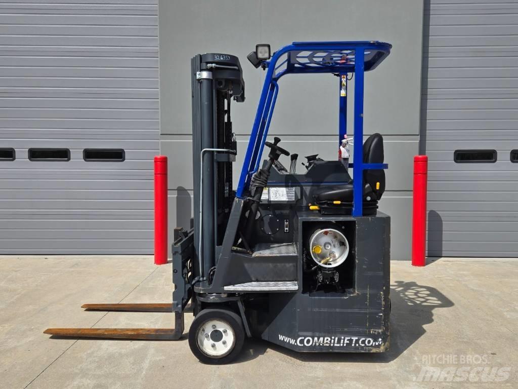 Combilift C 6000 Reachtruck voor hoog niveau