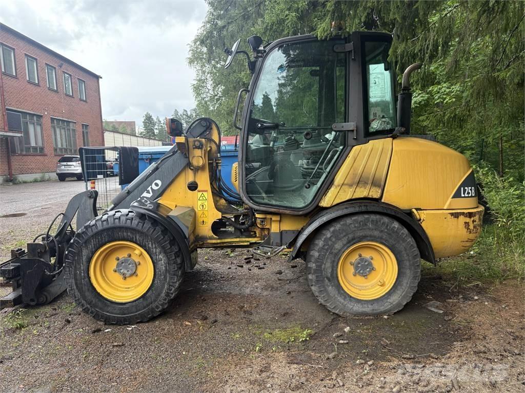 Volvo L 25 B Wielladers