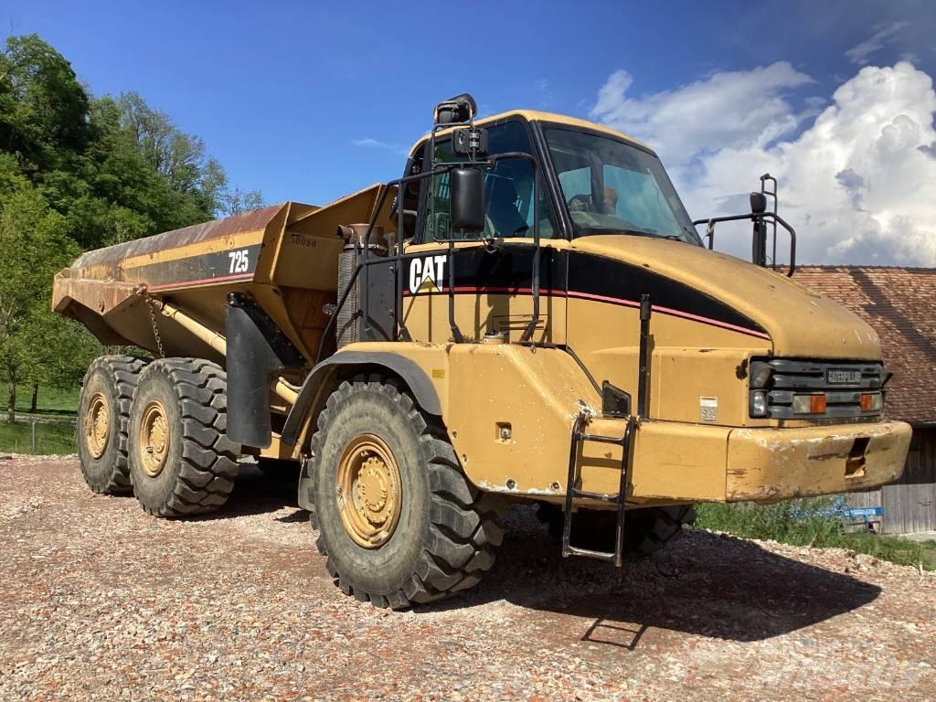 CAT 725 Knik dumptrucks