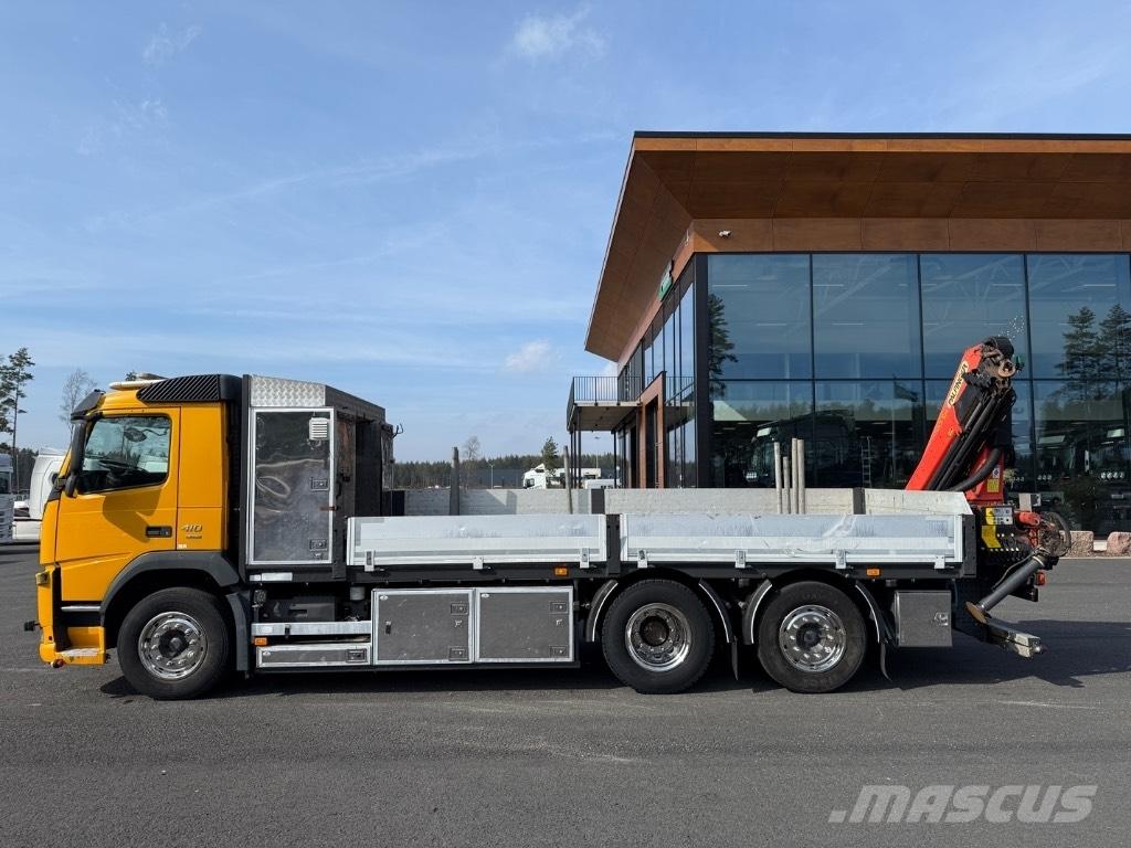 Volvo FM410 Vlakke laadvloer met kraan