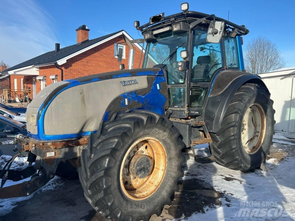 Valtra T 160 Tractoren