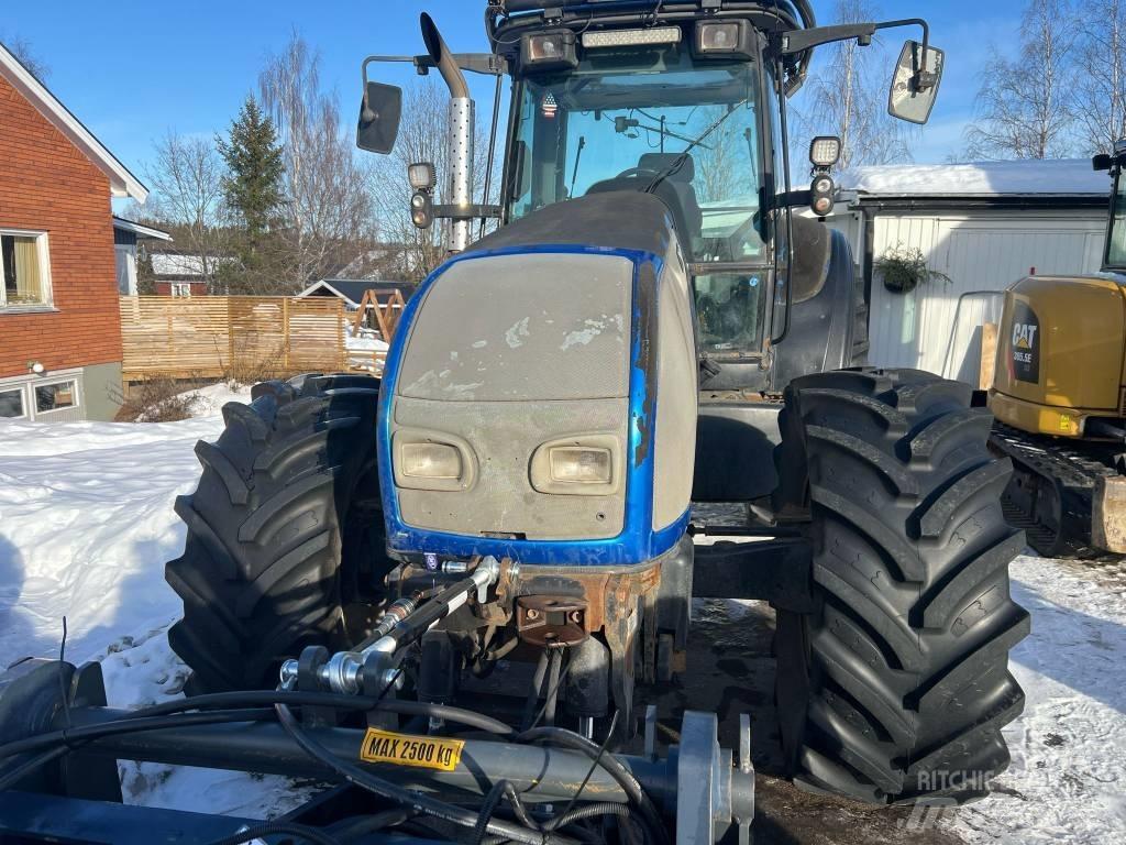 Valtra T 160 Tractoren