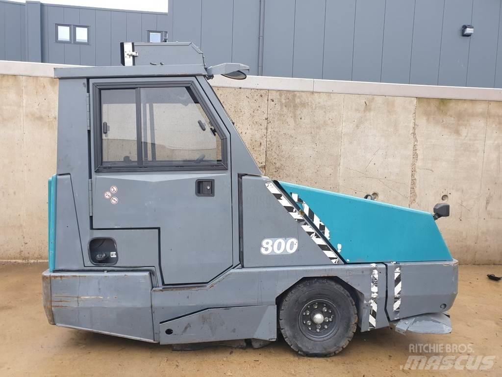 Tennant 800 Veegmachines