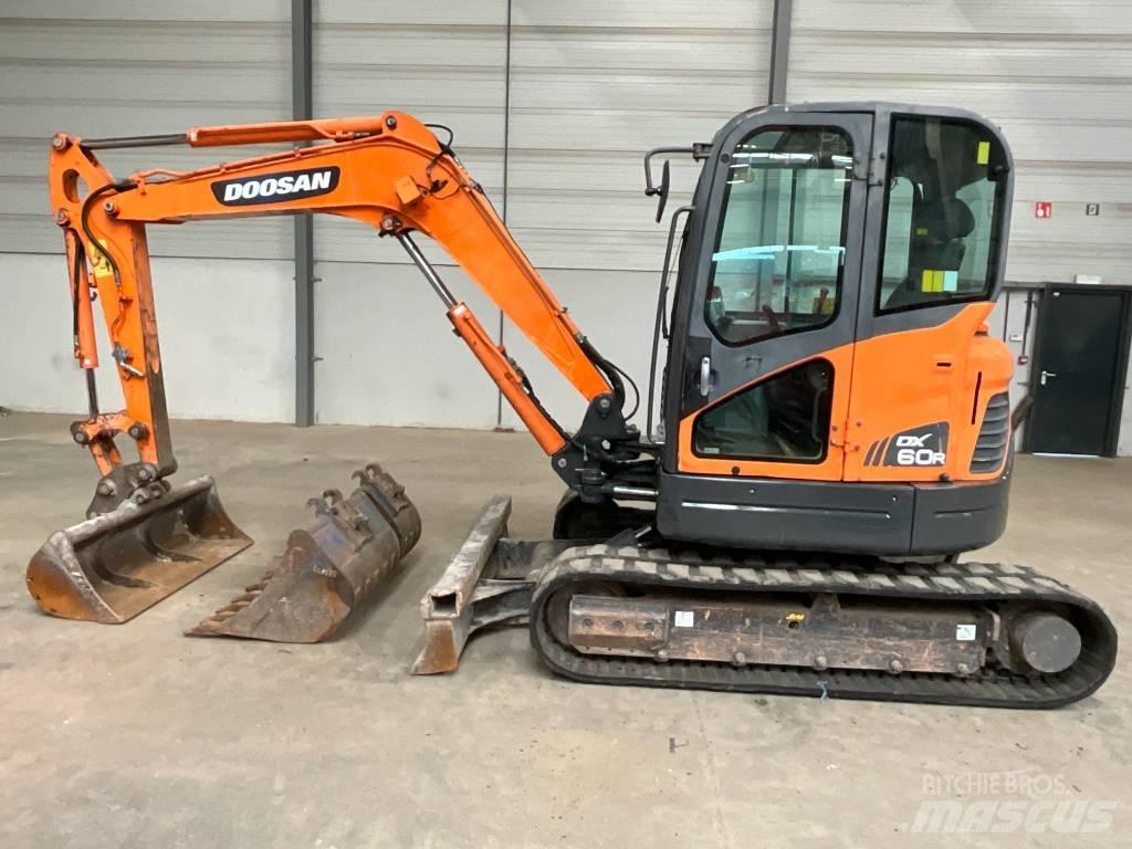 Doosan DX 60 R Minigraafmachines < 7t