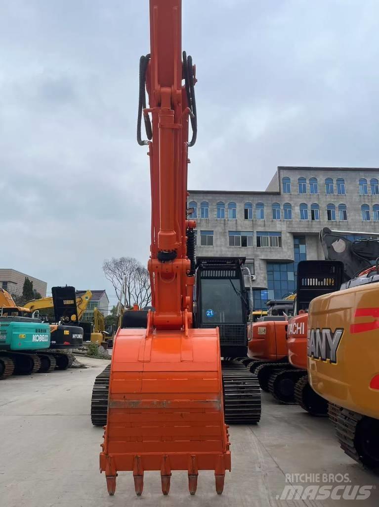 Hitachi ZX 200 Rupsgraafmachines
