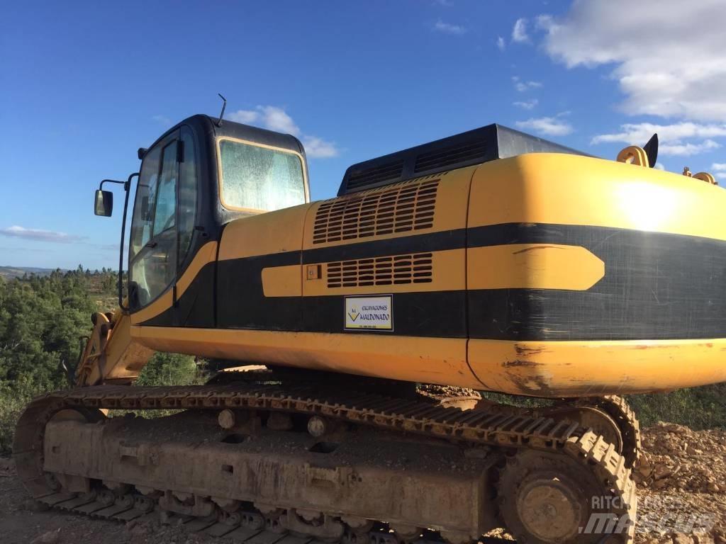 JCB JS 330 Rupsgraafmachines