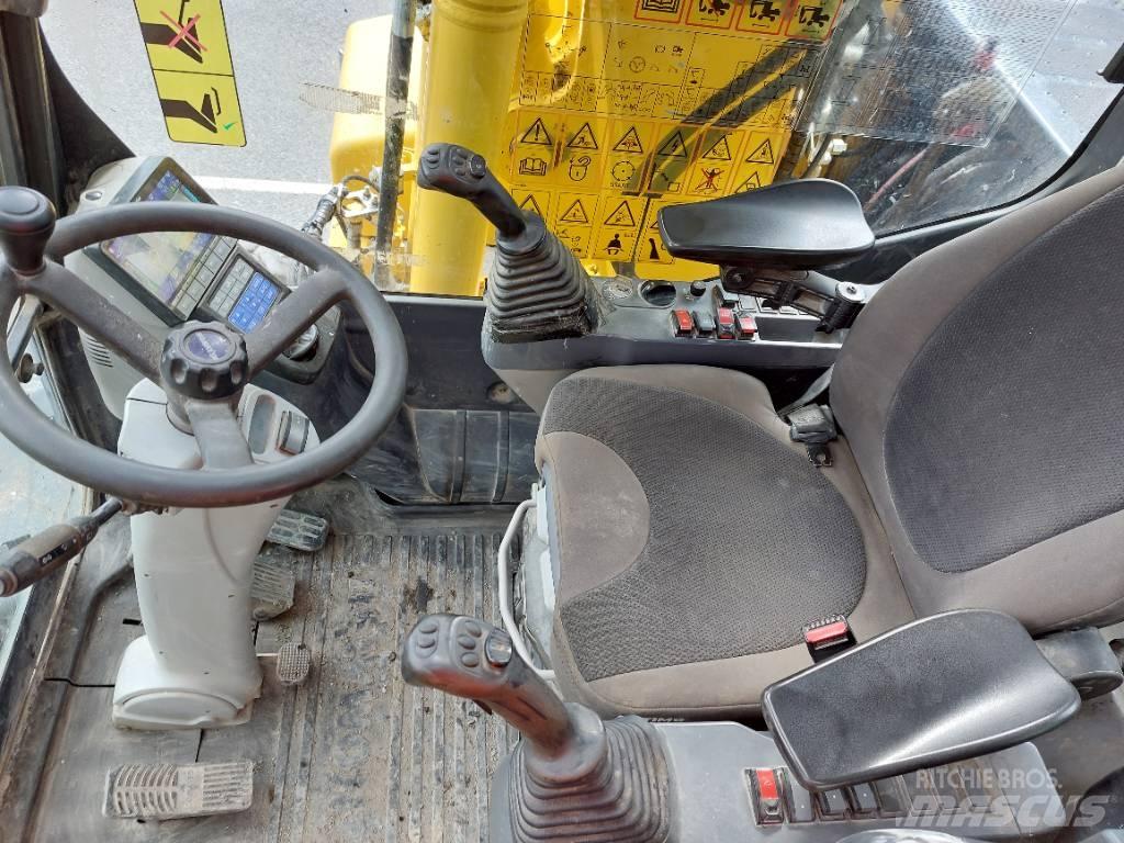 Komatsu PW148-11 Wielgraafmachines