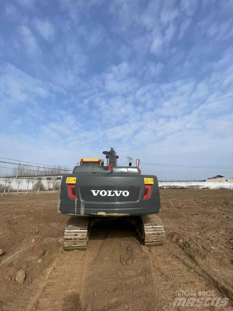 Volvo EC210D Rupsgraafmachines