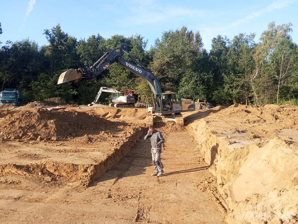 Volvo EC 240 C LD Rupsgraafmachines