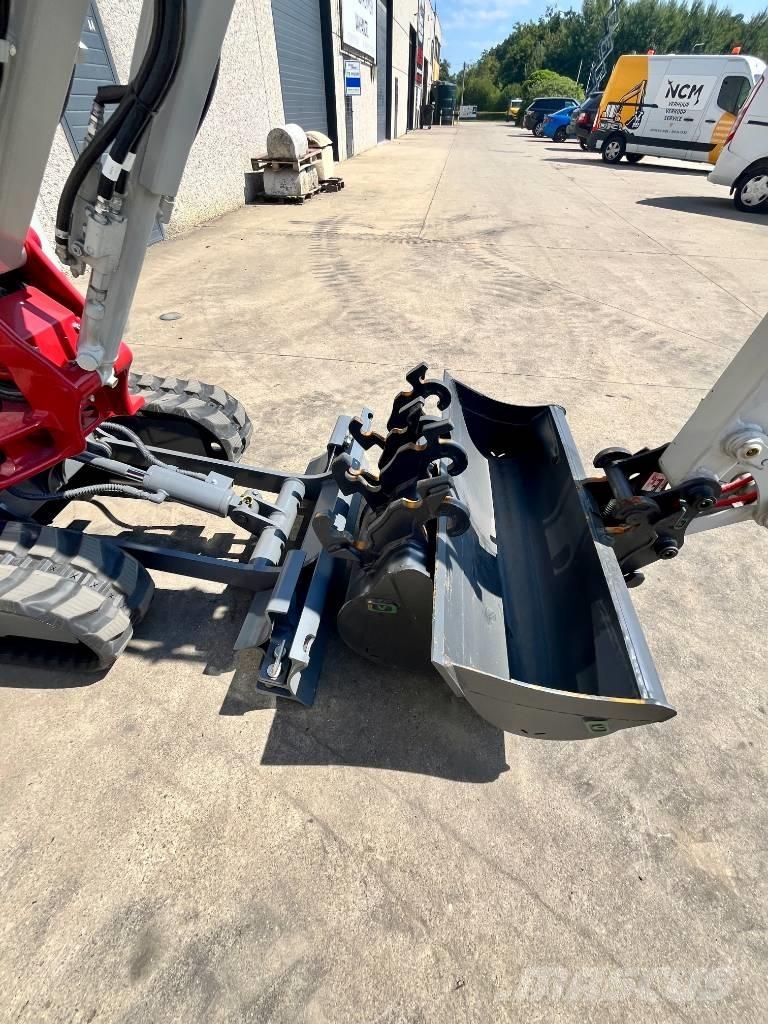 Takeuchi TB 225 Minigraafmachines < 7t