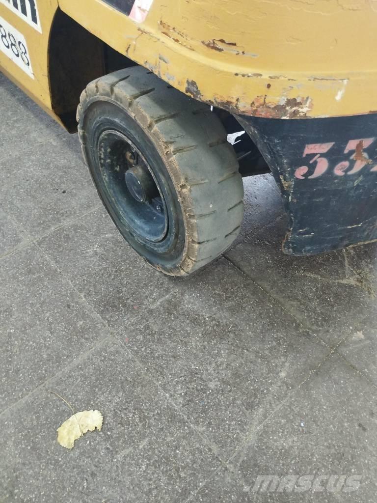 CAT DP 30 NT Diesel heftrucks