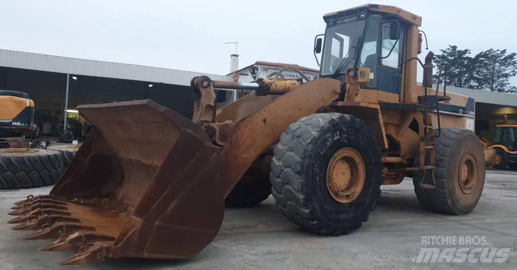 Komatsu WA500-1 Wielladers