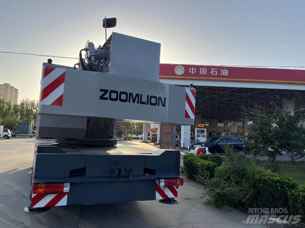 Zoomlion QY25V Kranen voor alle terreinen