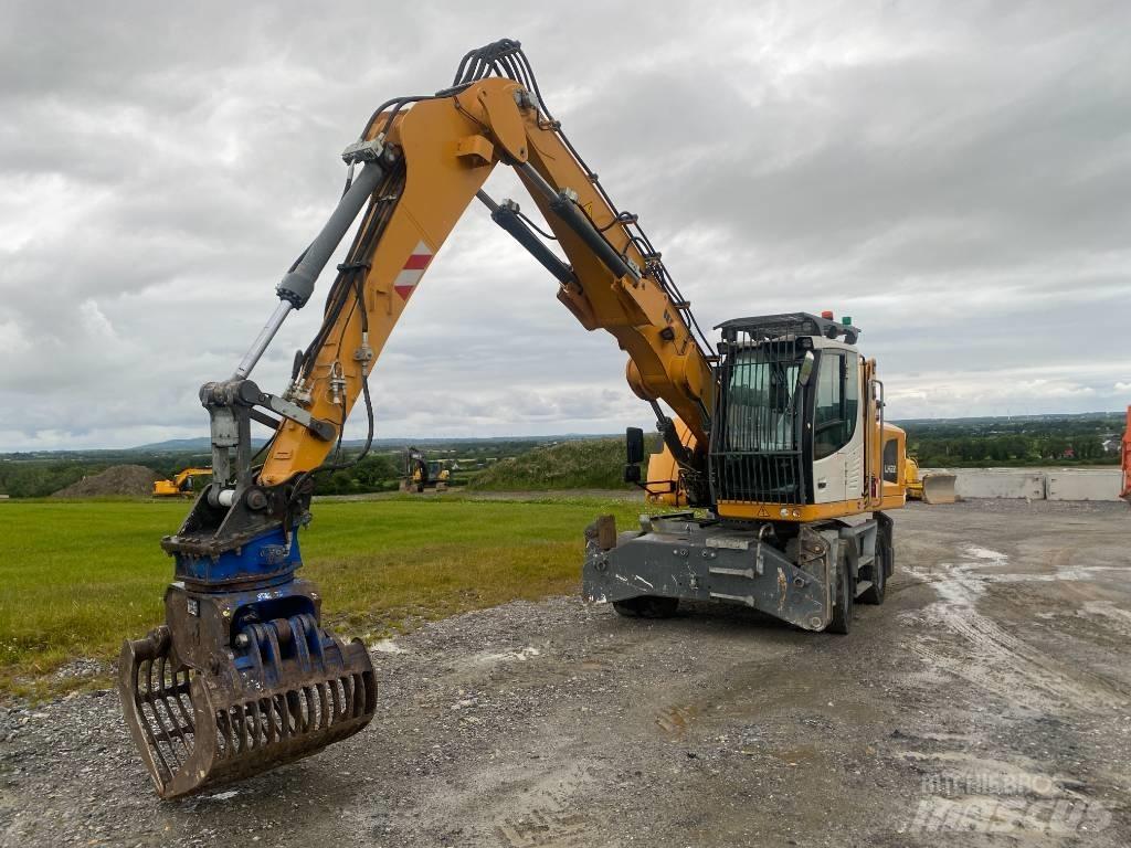 Liebherr LH 22 Rupsgraafmachines