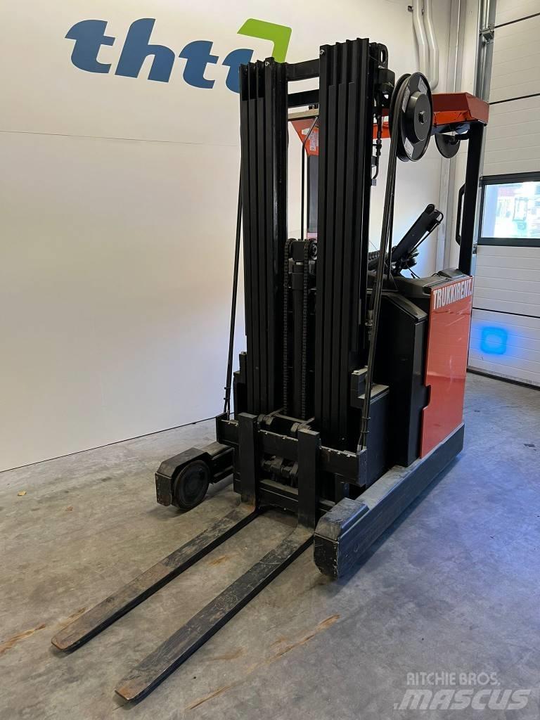 BT RR E 160 M Reachtruck voor hoog niveau