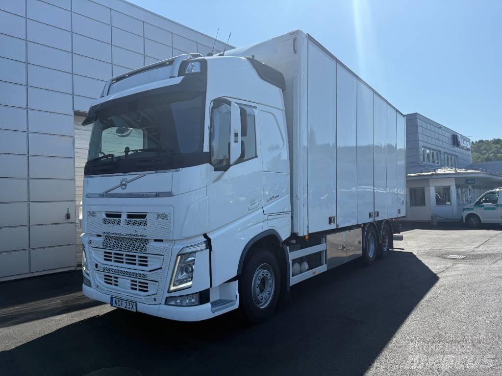 Volvo FH 540 6x2 Bakwagens met gesloten opbouw