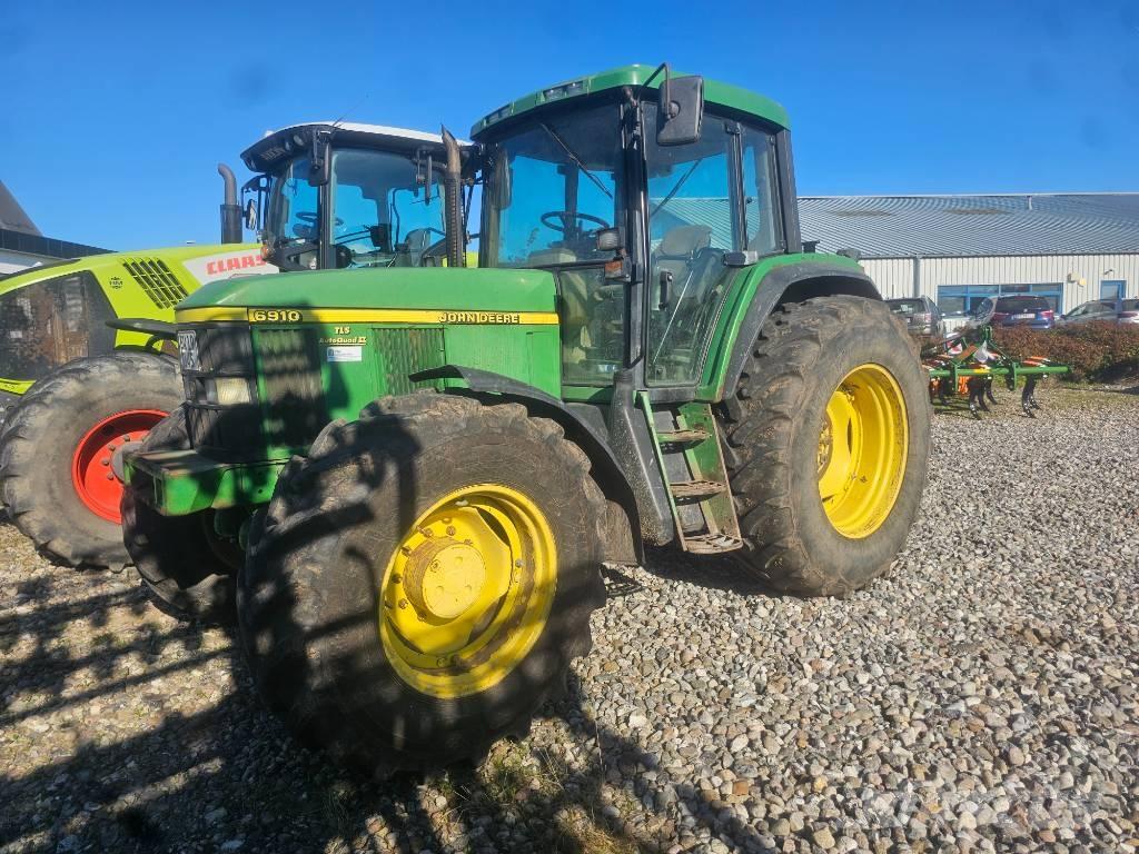 John Deere 6910 Tractoren