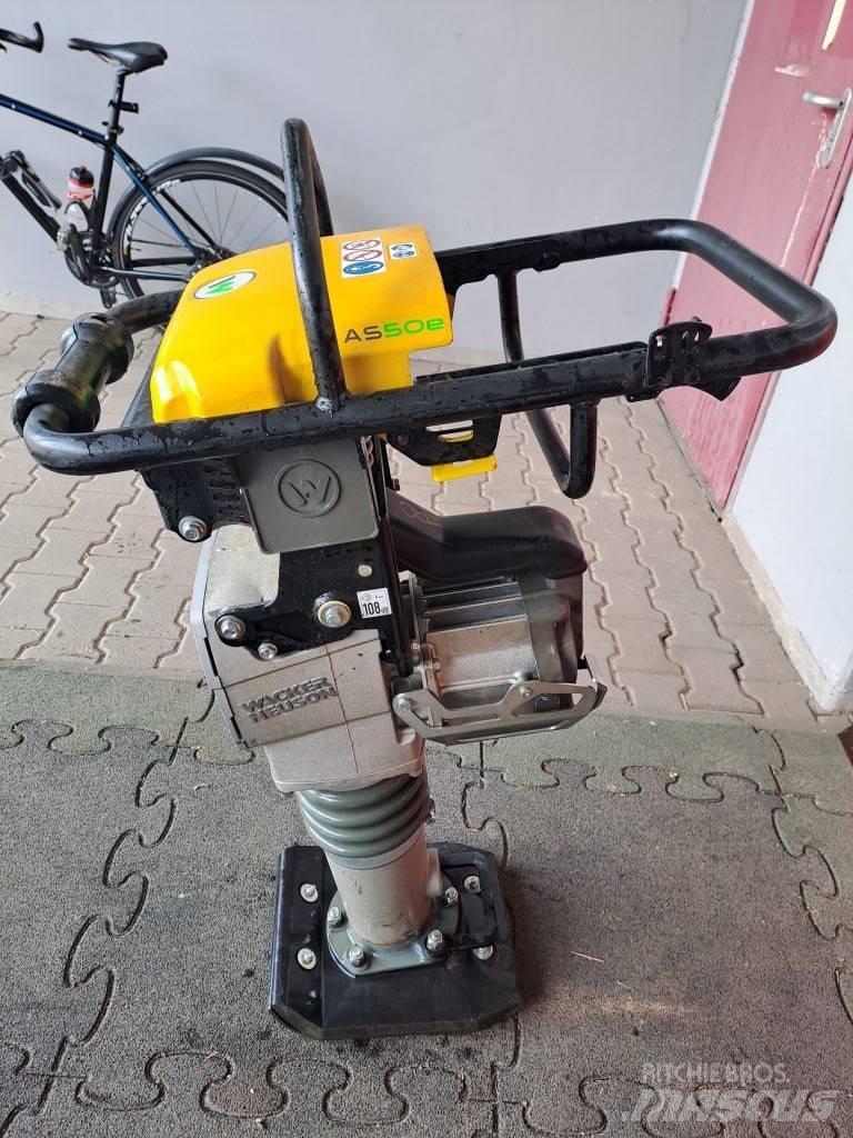 Wacker Neuson AS50e Stampers