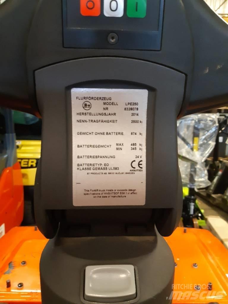 Toyota LPE250 Meerij pallettruck met platform