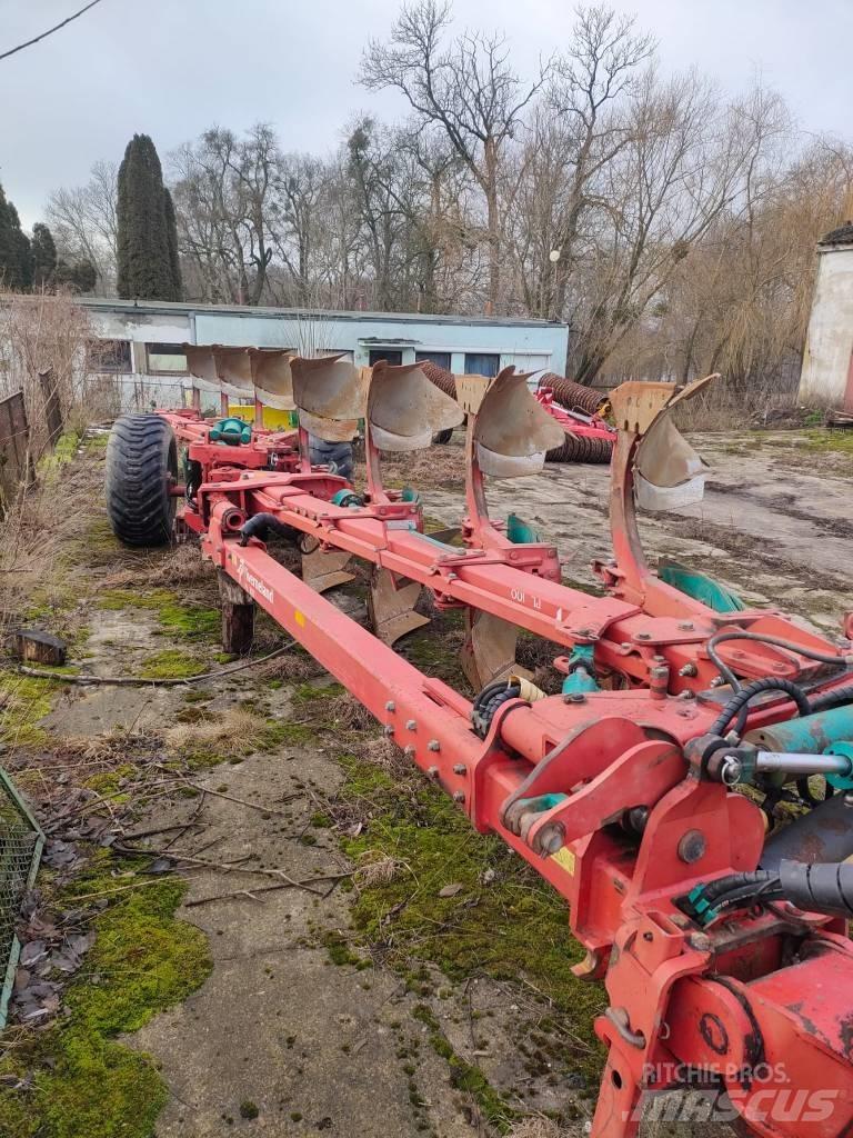 Kverneland PL 100 Wentelploegen