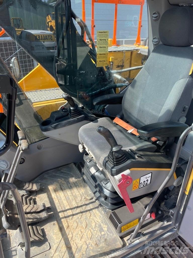 Volvo EC220E Rupsgraafmachines