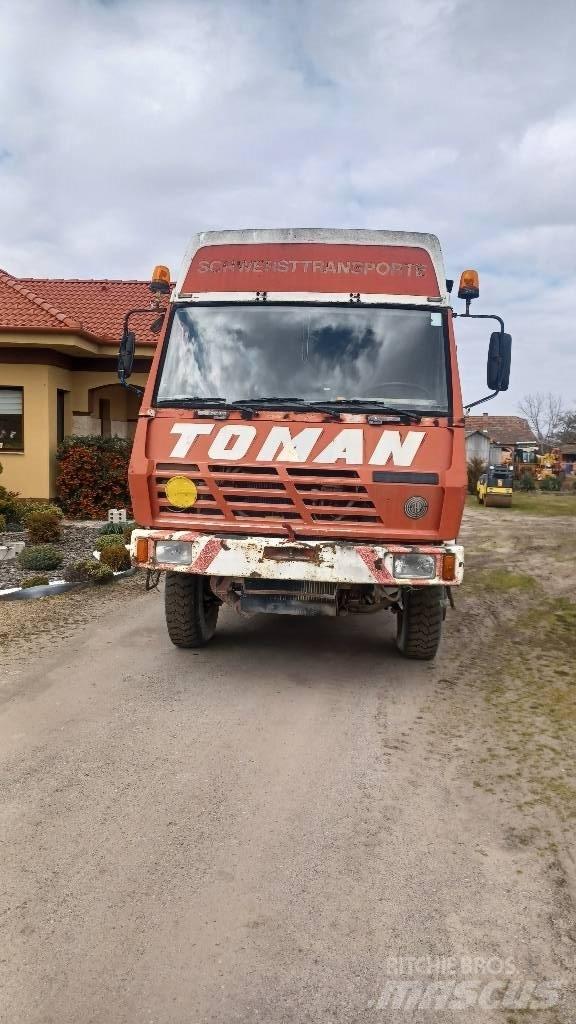 Steyr 32S37 Vrachtwagen met vlakke laadvloer en lier