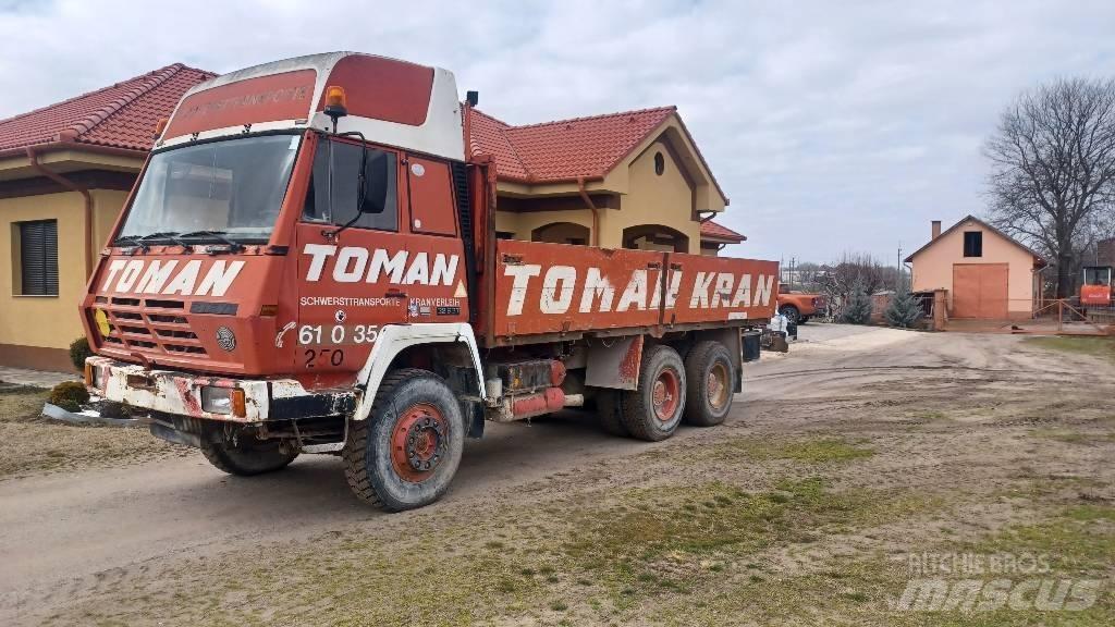 Steyr 32S37 Vrachtwagen met vlakke laadvloer en lier