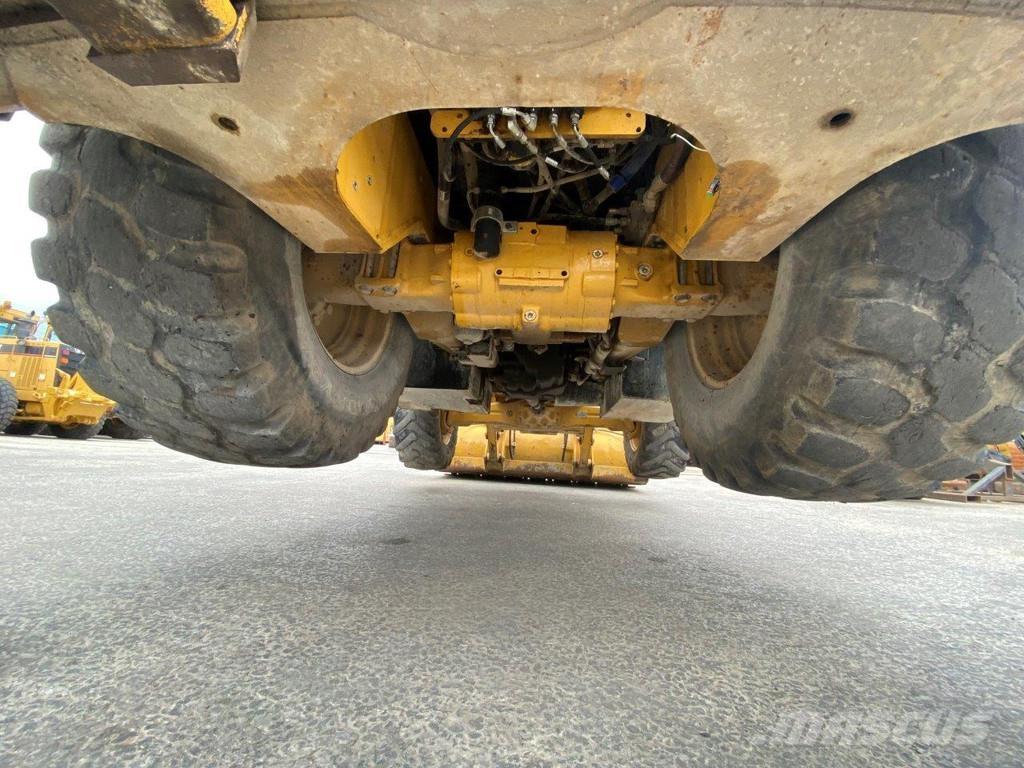 CAT 432F2 NVT Graaf-laadcombinaties