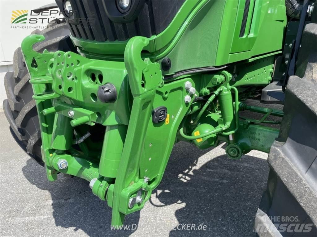 John Deere 6250R Tractoren