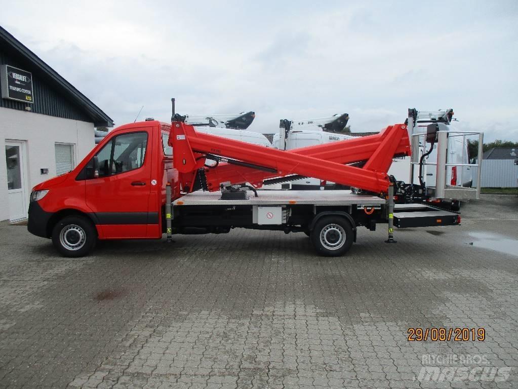 VERSALIFT VTX 240 G3 Auto hoogwerkers
