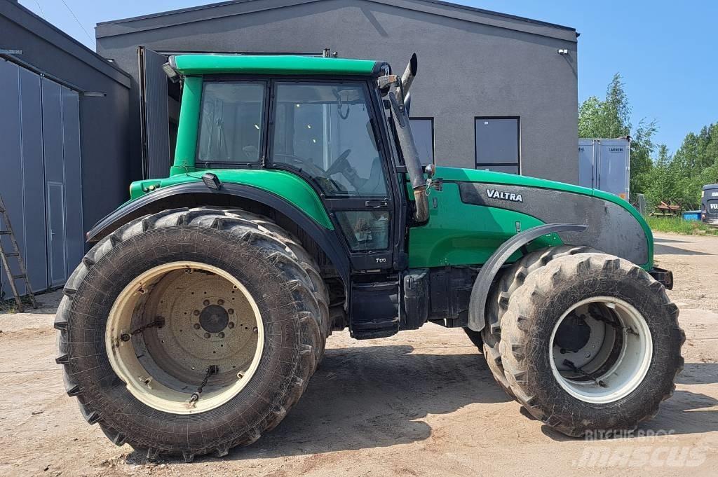 Valtra T 170 Tractoren