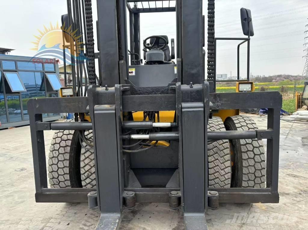 Komatsu FD 200 Diesel heftrucks