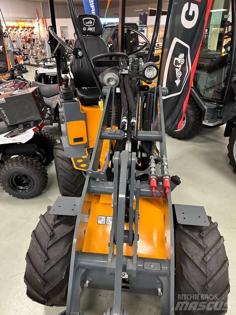 GiANT 1200 Schrankladers
