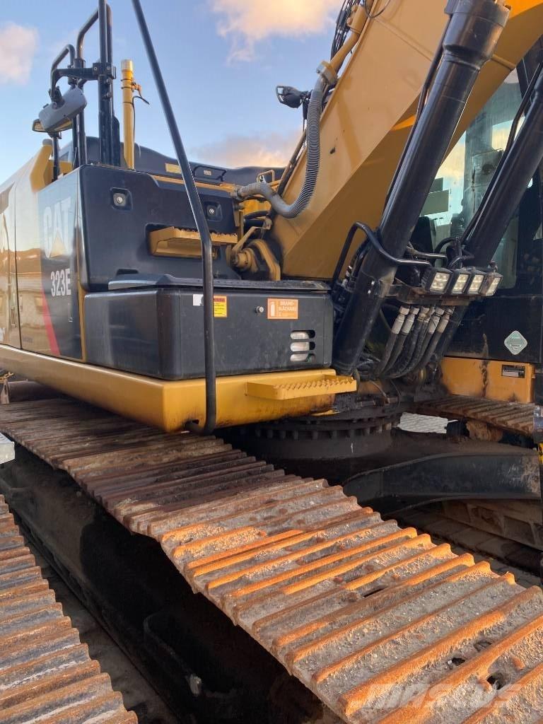 CAT 323 EL Rupsgraafmachines