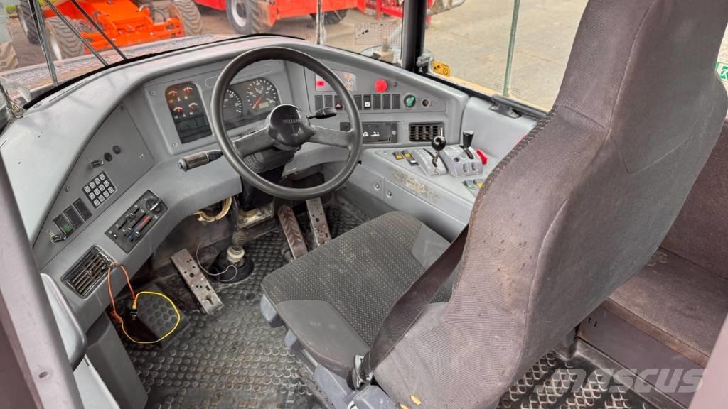 Volvo A 25 E Knik dumptrucks