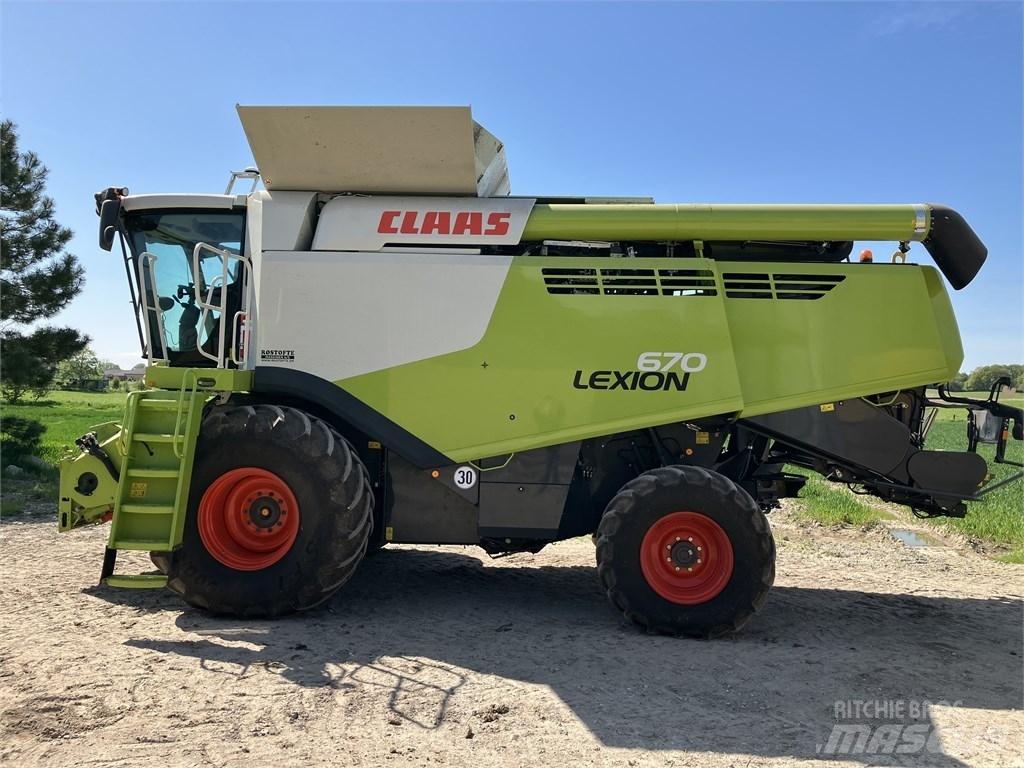 CLAAS Lexion 670 Maaidorsmachines