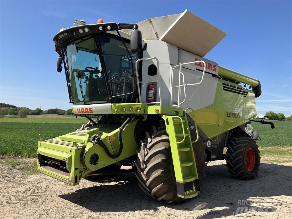 CLAAS Lexion 670 Maaidorsmachines