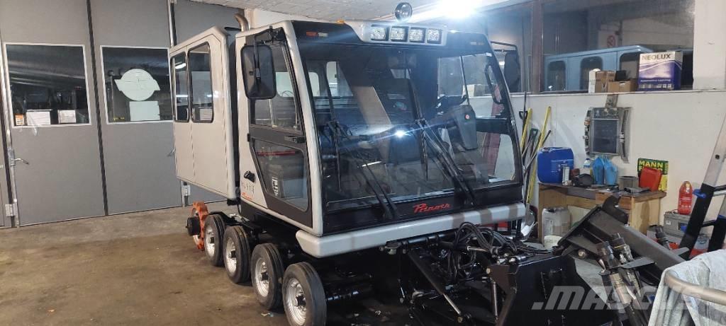 Prinoth Husky Sneeuwruimers en -schuivers